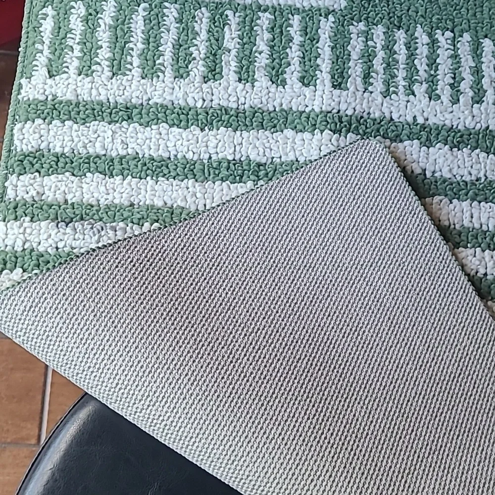 Maples Accent Rug - Picture 3 of 5